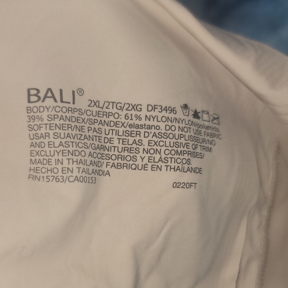 Bali bra color nude good condition - Picture 3 of 7